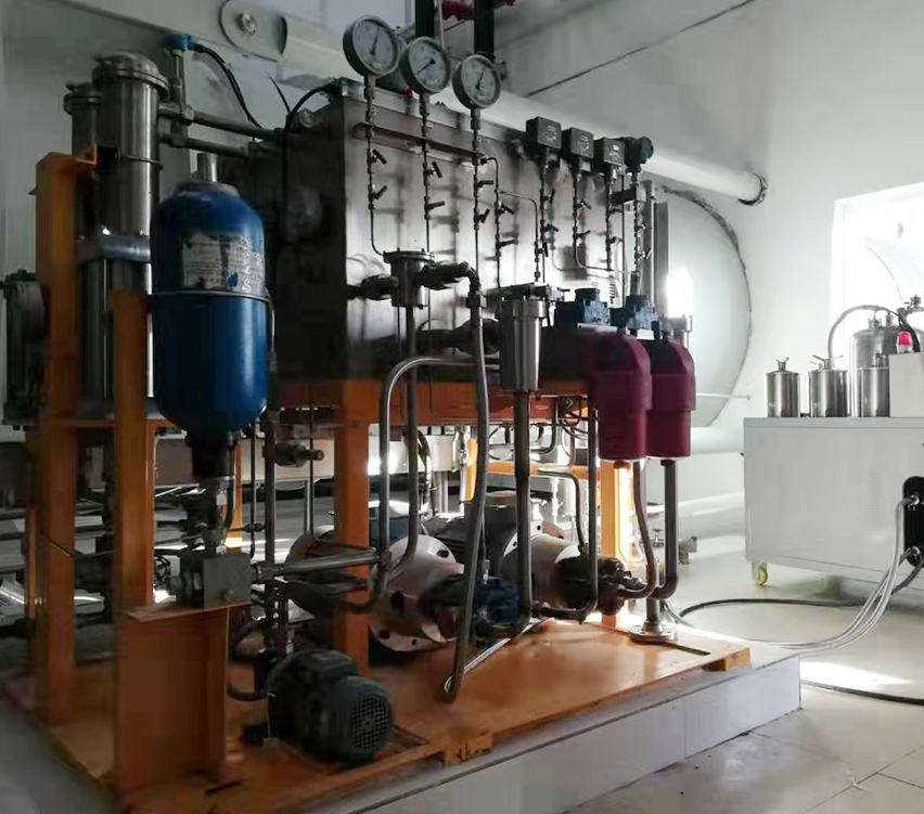 青海中控聚熱太陽(yáng)能發(fā)電EH油濾油機(jī)現(xiàn)場(chǎng)
